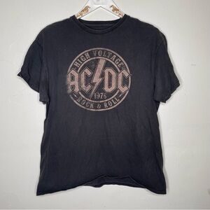 AC/DC BLACK GRAPHIC BAND TEE SZ L